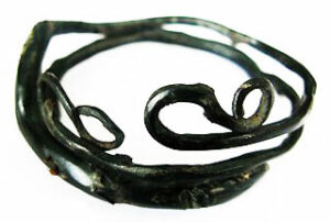 Gelang Akar Bahar